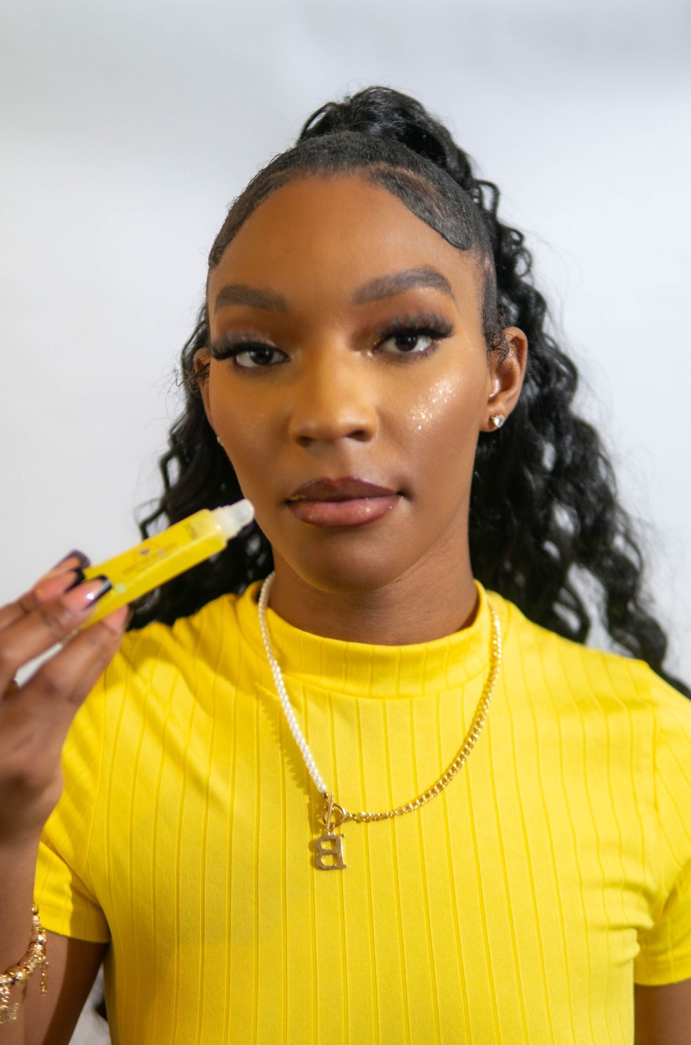 “Fine Apple” - Silky Smooth Shine: Non - Sticky Lip Gloss - Queen Tate Cosmetics“Fine Apple” - Silky Smooth Shine: Non - Sticky Lip GlossQueen Tate Cosmetics